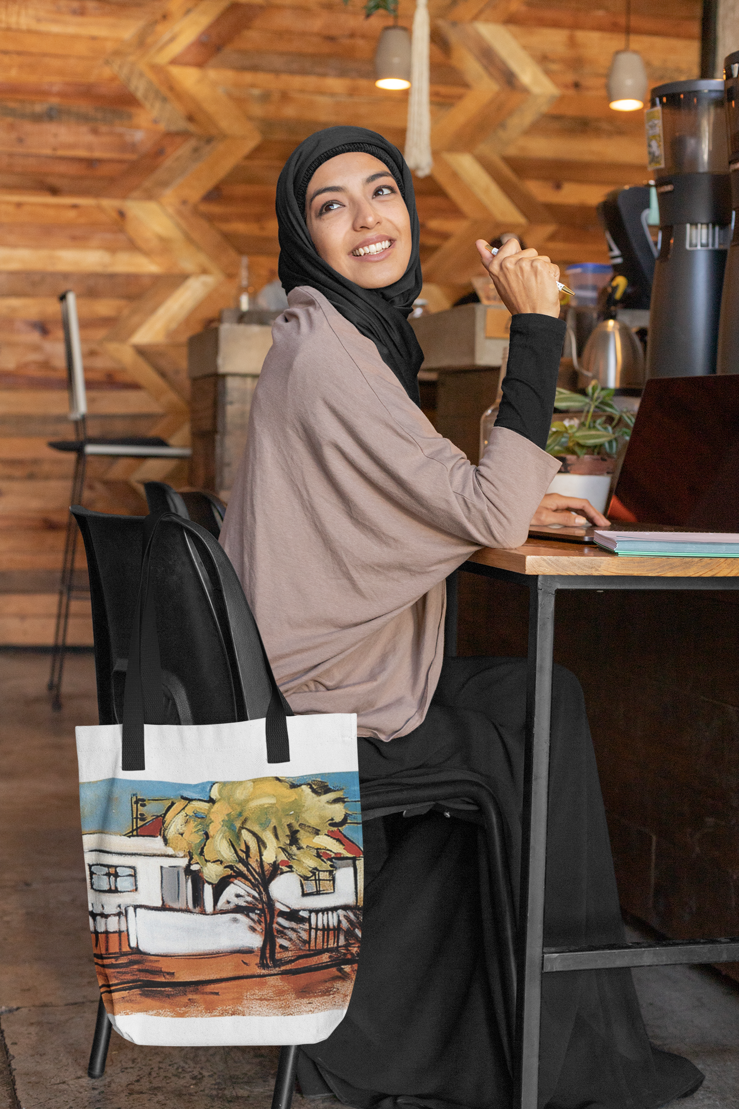 Casinha Branca Tote Bag – Stylish white canvas bag with cotton handles and custom print design